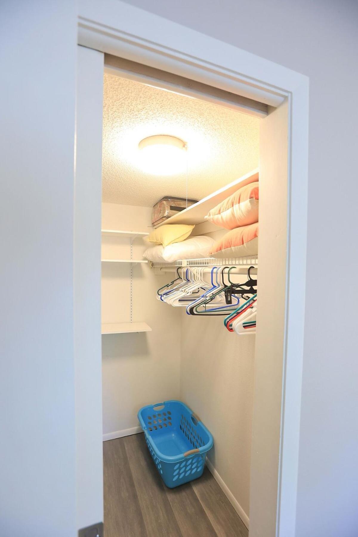 Updated Condo With Pool, Walk To Crescent Beach & Restaurants! サラソータ エクステリア 写真