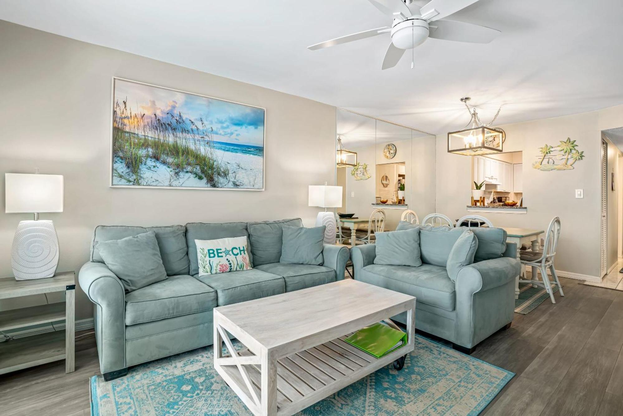 Updated Condo With Pool, Walk To Crescent Beach & Restaurants! サラソータ エクステリア 写真