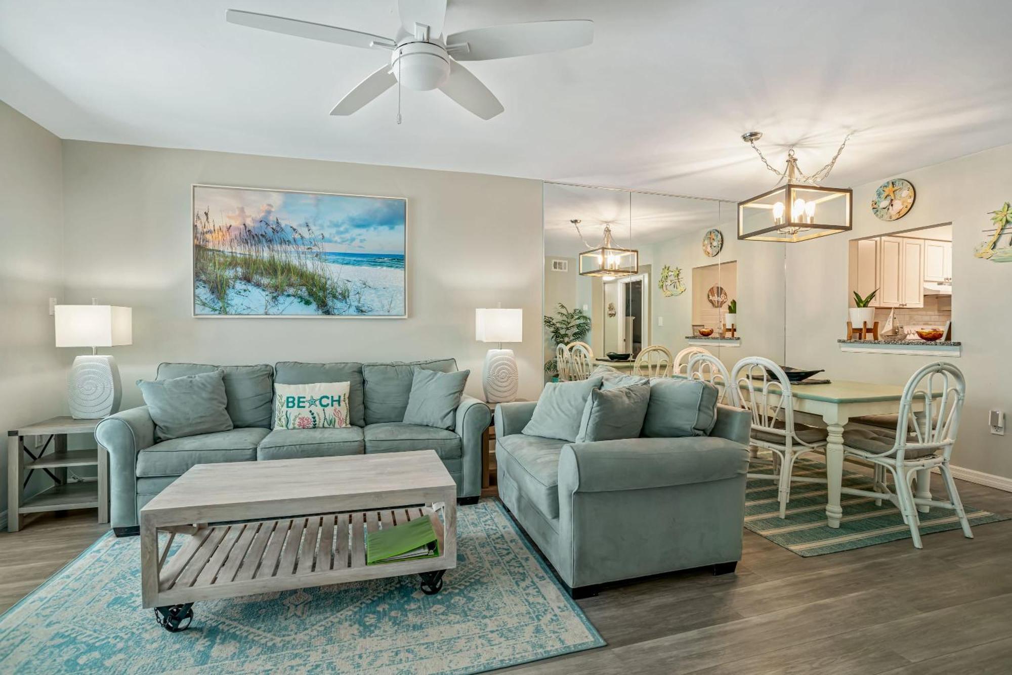Updated Condo With Pool, Walk To Crescent Beach & Restaurants! サラソータ エクステリア 写真